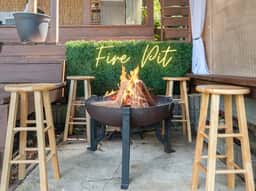 Rock N’ Roll Lake Haus | Lakefront, Kayaks, Decks - Holiday Home - Image 4