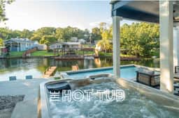 Heated Pool | Mini Golf | Hot Tub | Lakefront - Holiday Home - Image 3