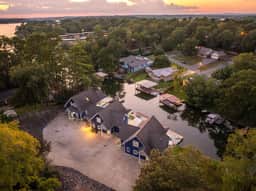 3 Lakefront Homes | Pools | Game Rooms | Sleeps 36 - Image 2