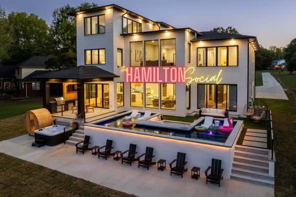 Luxury Lakefront | Pool, Sauna & Game Room - Image 1