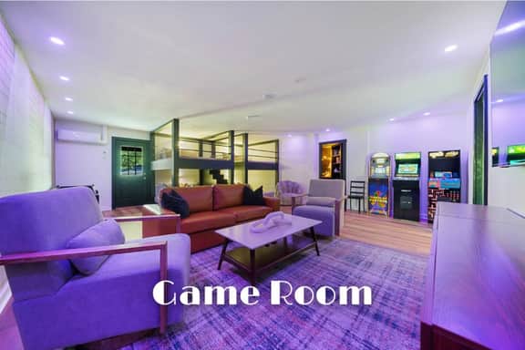 Lakefront | Heated Pool • Hot Tub • Game Room - Image 4