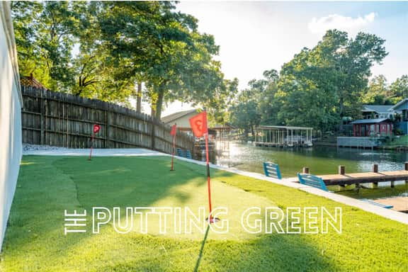 Heated Pool | Mini Golf | Hot Tub | Lakefront - Holiday Home - Image 4