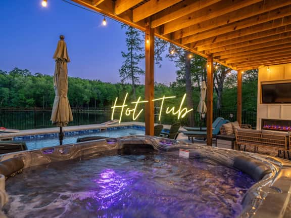 Lakefront | Pool • Hot Tub • Game Room • Dock - Image 4