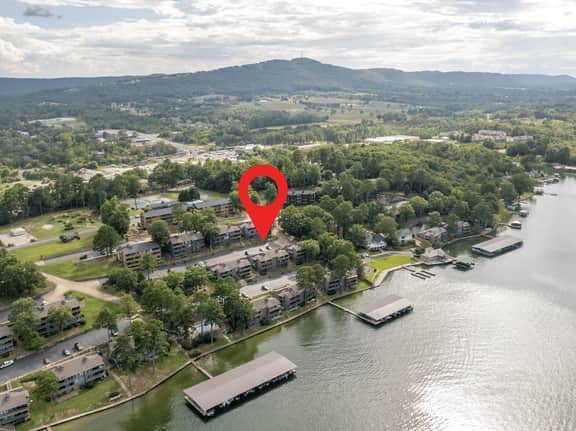 Lake Views | Two King Suites | Pool Access - Image 2
