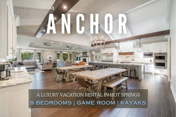 Stunning Luxury Lakefront Lodge! 8 BRs! Sleeps 32! - Image 1